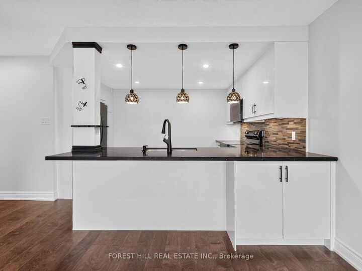 Property Photo:  1101 Steeles Avenue W 907  ON M2R 3W5 