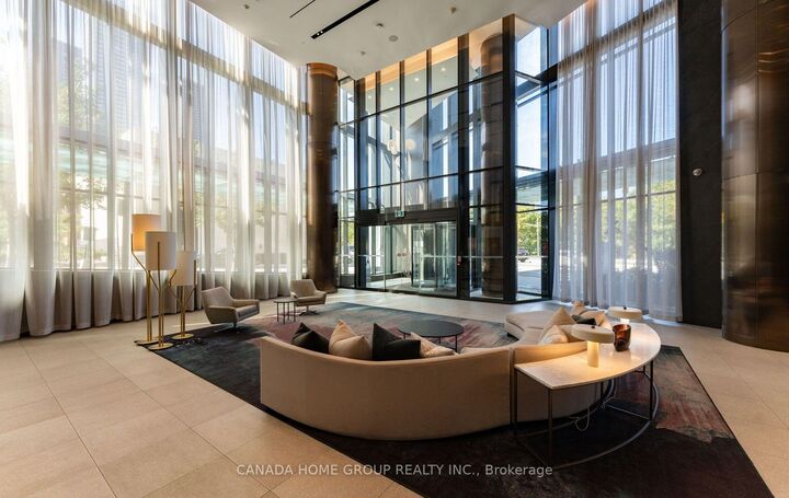 Property Photo:  575 Bloor Street E 3405  ON M4W 0B2 