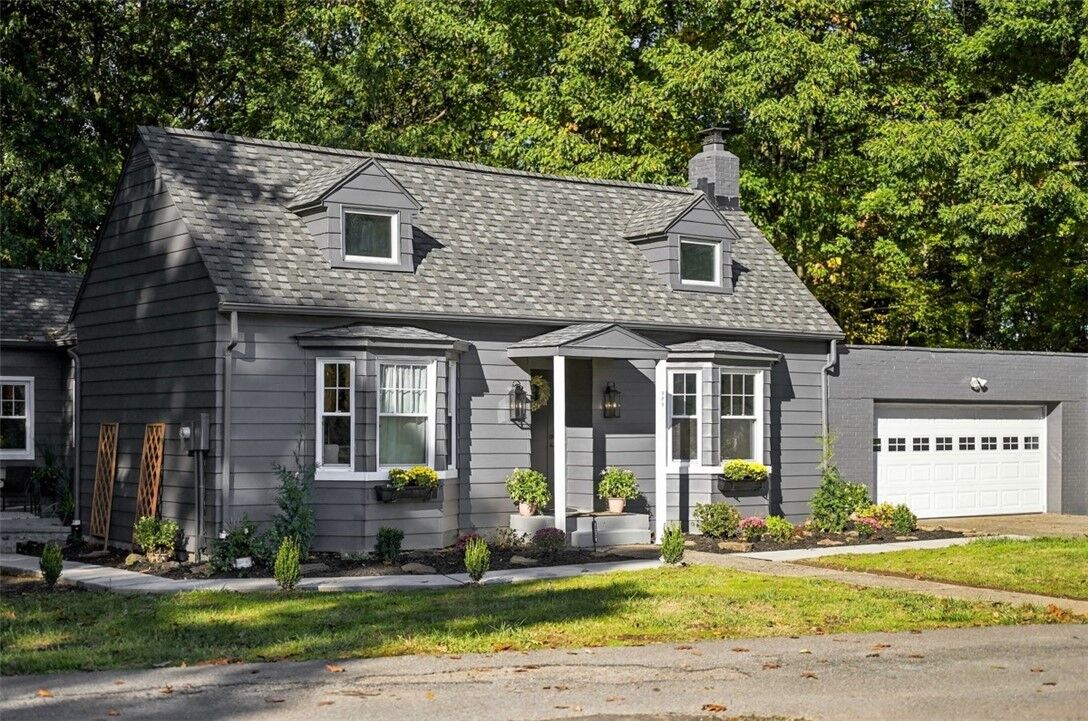 Property Photo: 325 Jacks Run Rd PA 15202