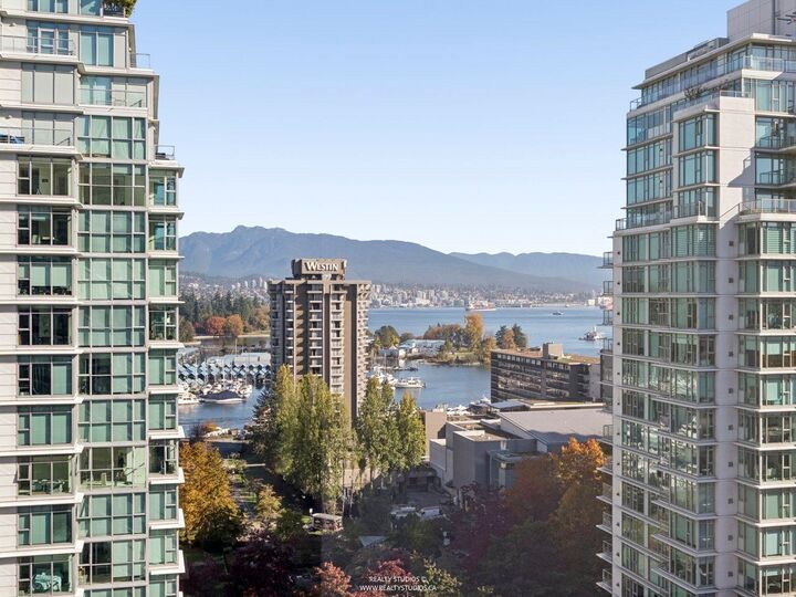 Property Photo:  1723 Alberni Street 1807  BC V6G 3G9 
