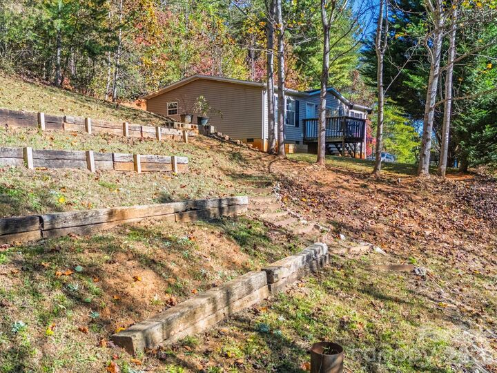 Property Photo:  25 Laurel Cove Road  NC 28748 