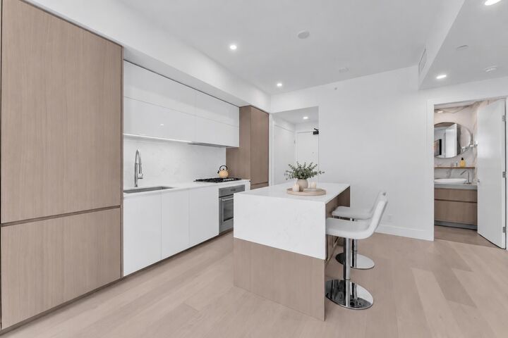 Photo de la propriété:  1342 Johnston Road 402  BC V4B 3Z2 