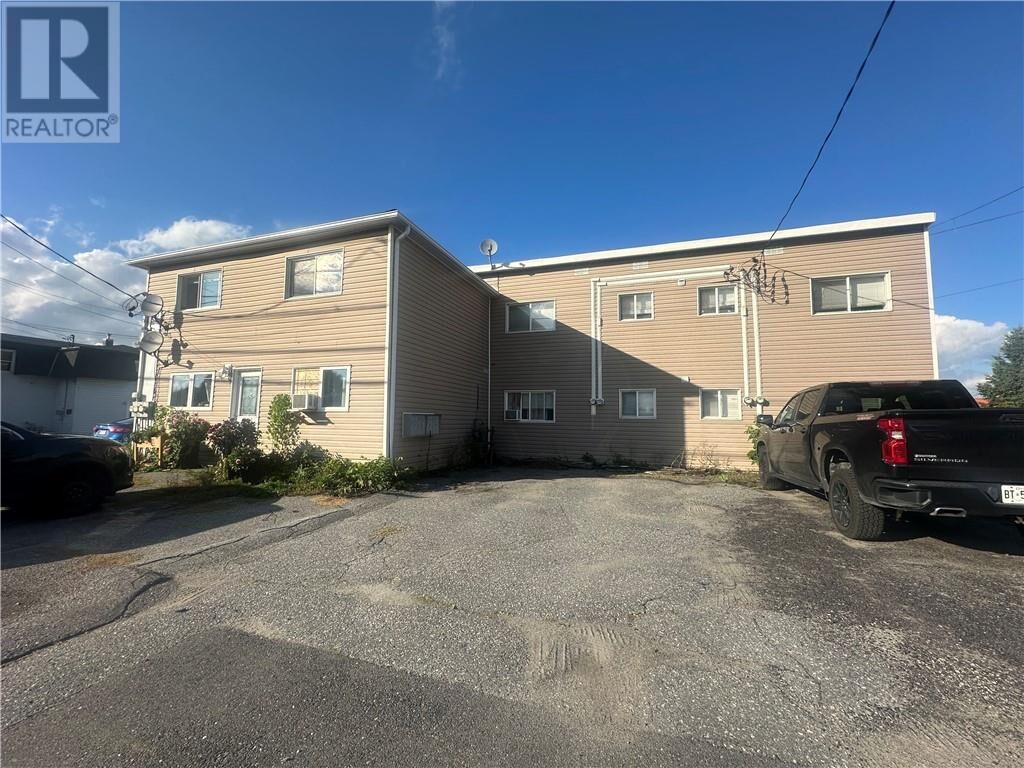 Property Photo:  660 Notre-Dame Avenue Unit# 3  ON P3C 5L2 