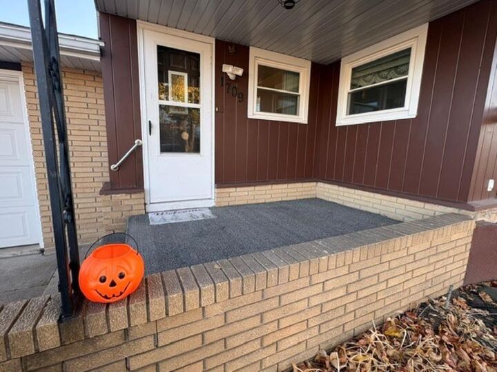 Property Photo:  1709 River Street  WI 54452 