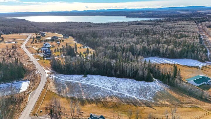 Property Photo:  6 Hidden Valley  AB T4T 2A4 