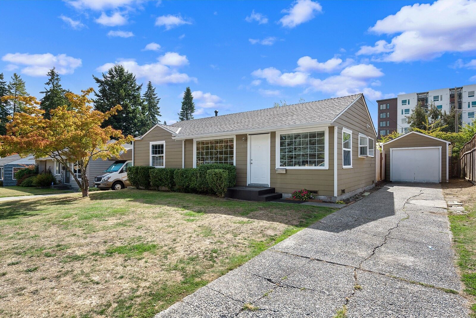 Property Photo: 829 NE 189th Street WA 98155