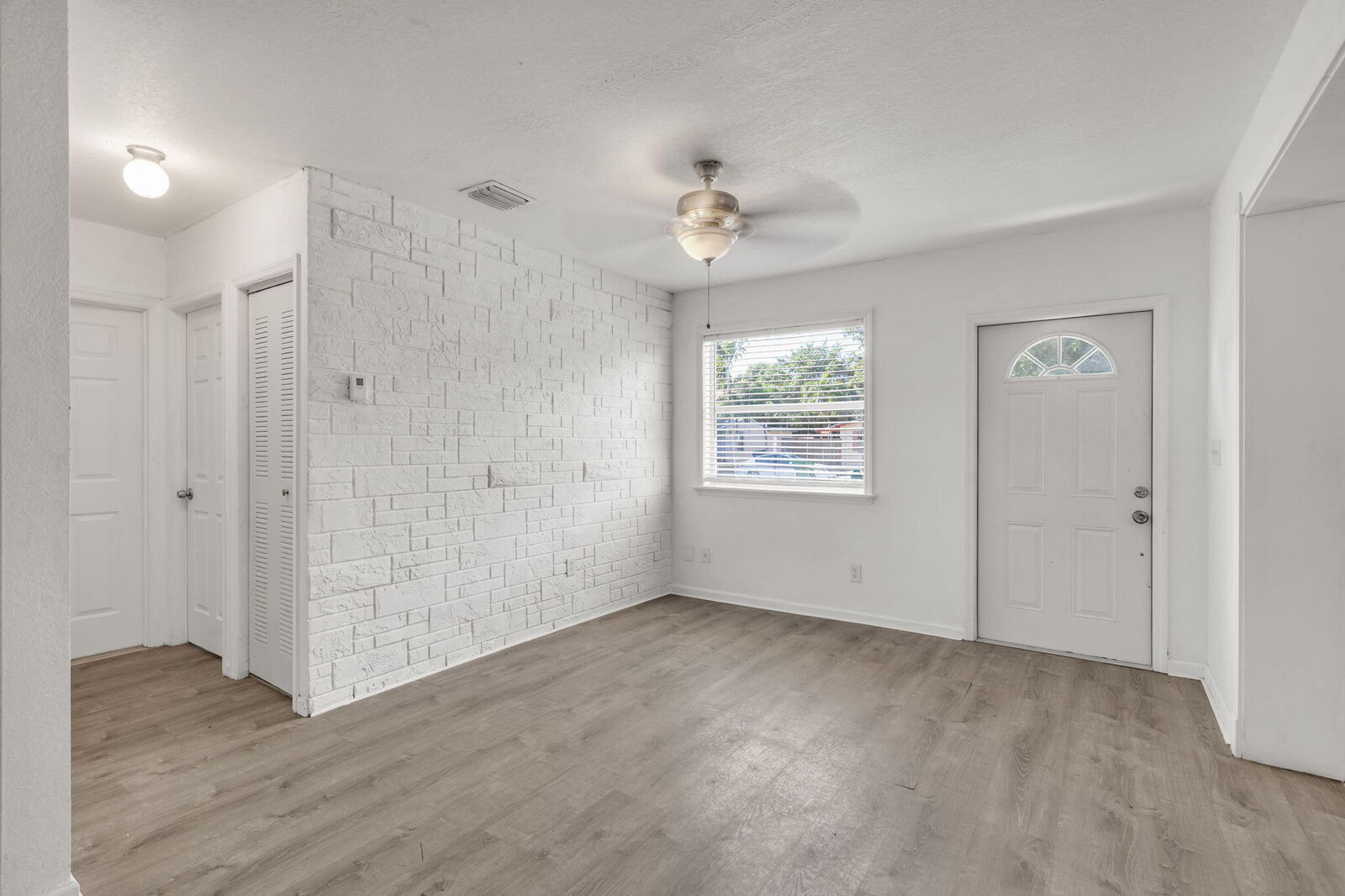Property Photo: 880 NW 33rd Terrace NW FL 33311