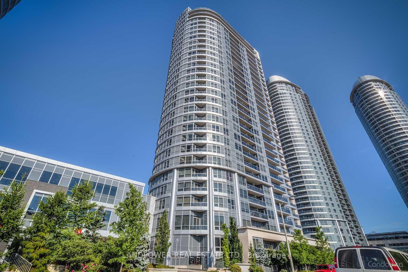 Property Photo:  181 Village Green Square 1516  ON M1S 0K6 
