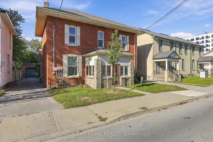 Property Photo:  42 Wellington Street  ON K9V 3N3 