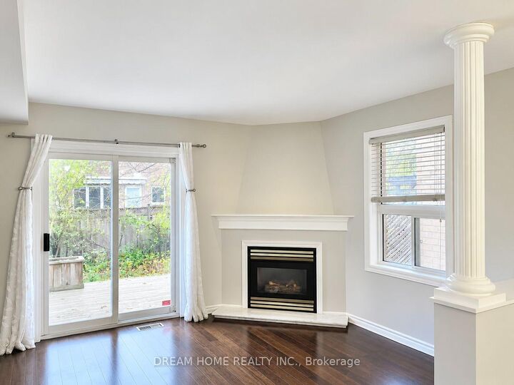Property Photo:  137 Kimono Crescent  ON L4S 2A5 