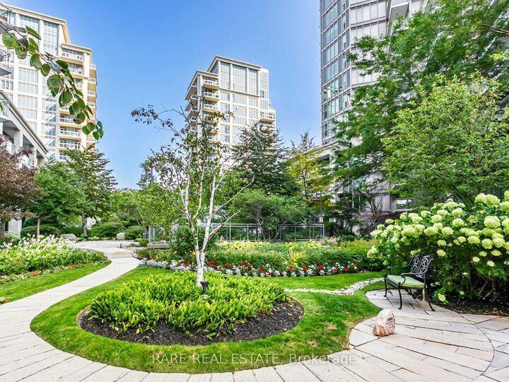 Property Photo:  2119 Lake Shore Boulevard W 703  ON M8V 4E8 