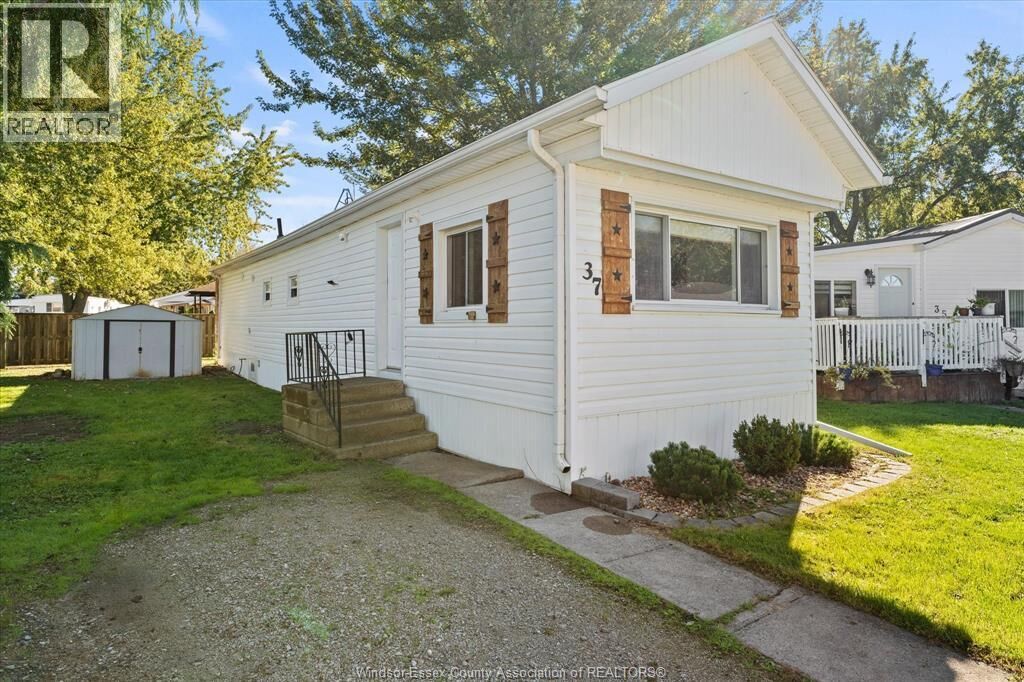 Property Photo:  37 Maple Drive  ON N0R 1J0 