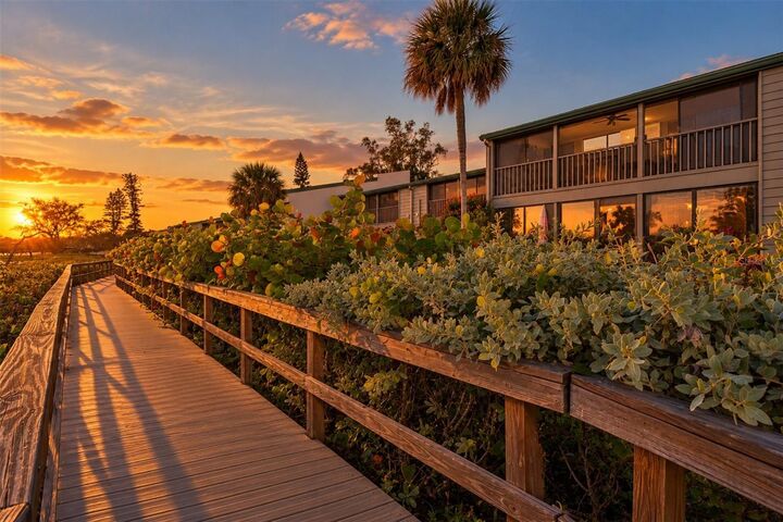 Property Photo: 1518 Pelican Point Drive 257 FL 34231
