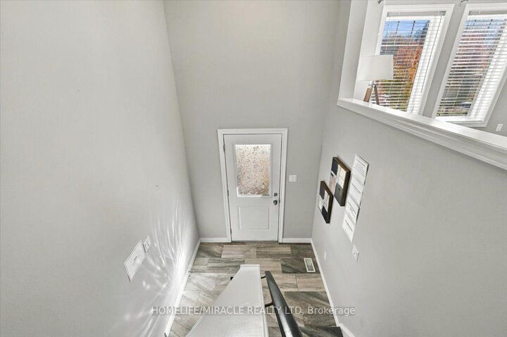 Property Photo:  70 Willowrun Drive M1  ON N2A 0J3 