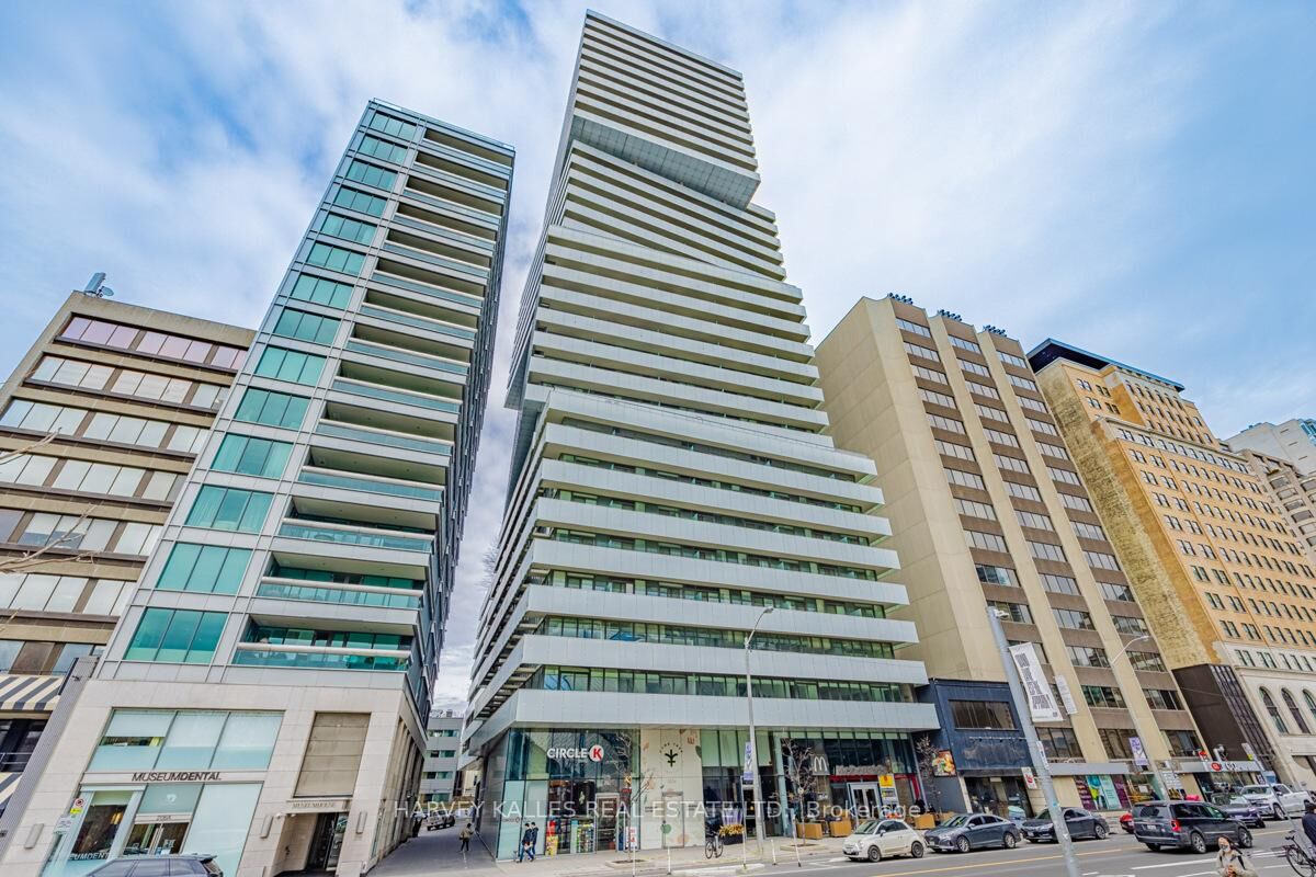 Property Photo:  200 Bloor Street W 1001  ON M5S 1T8 
