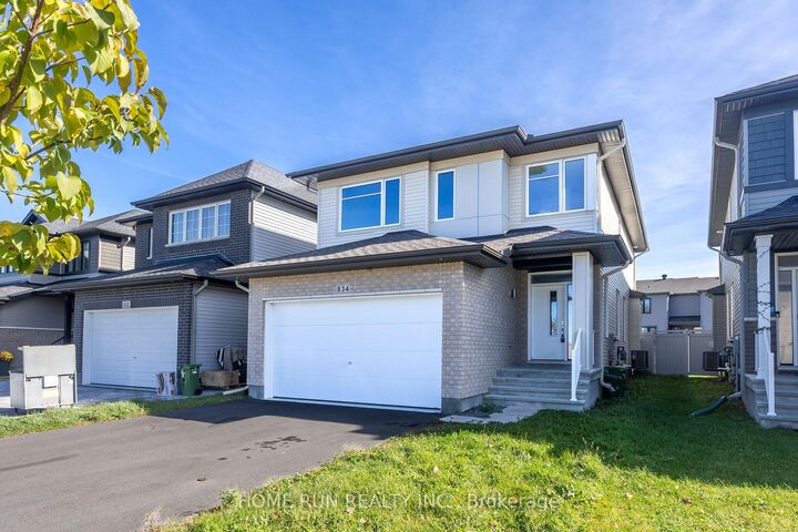 Property Photo: 834 Paseana Place ON K2V 0P6