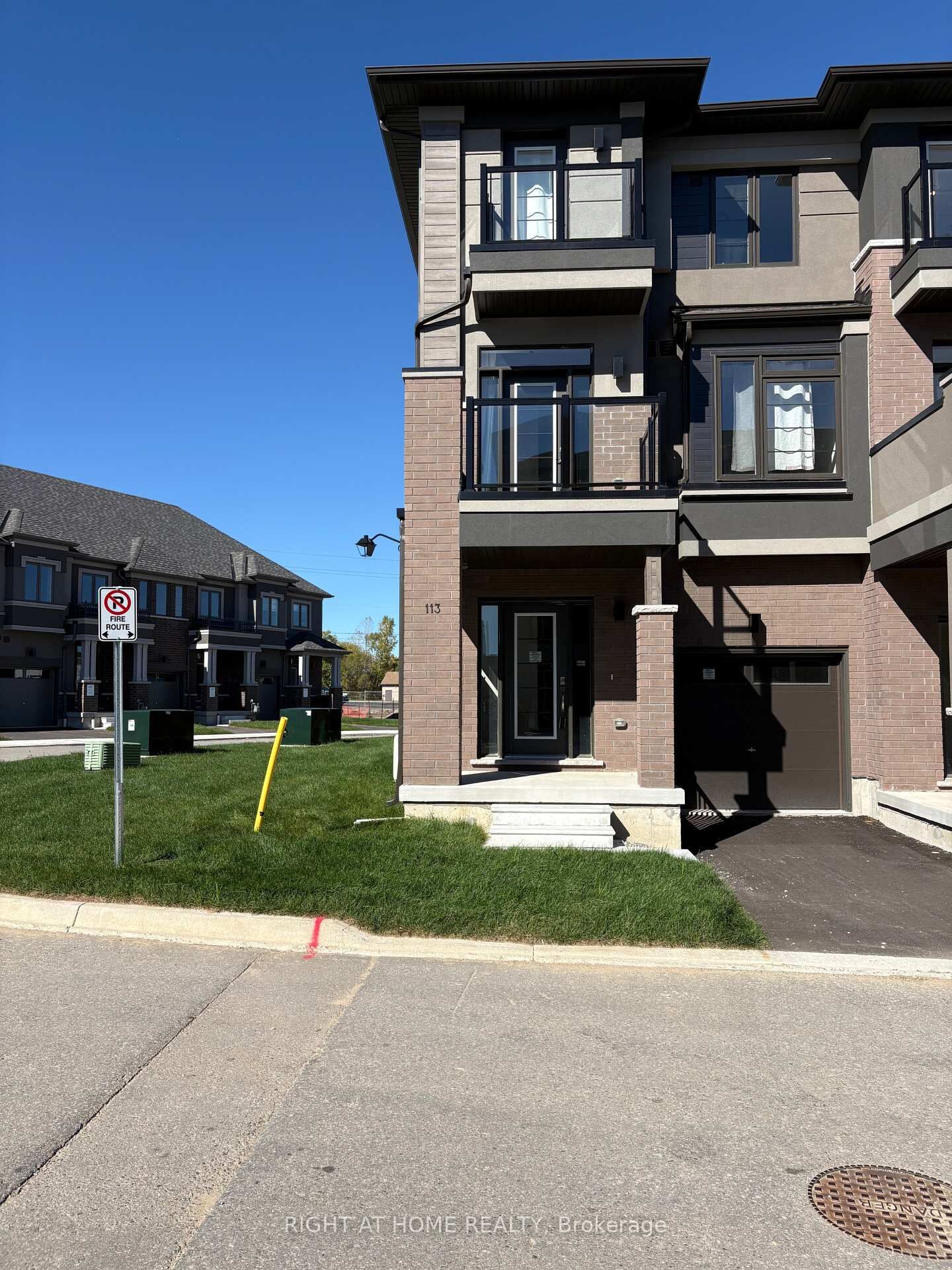 Property Photo:  660 Colborne St Street W  ON N3T 0Y7 
