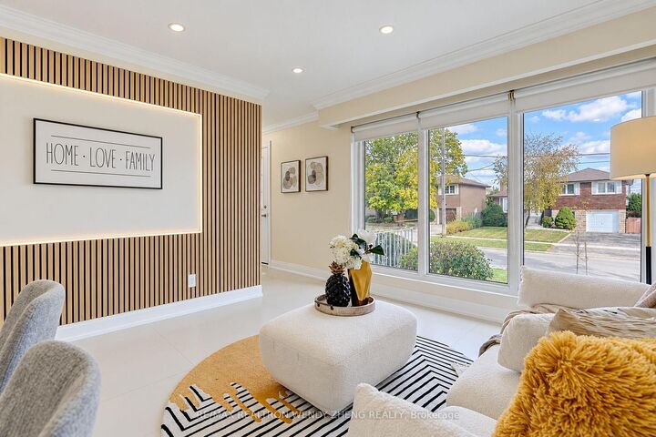 Property Photo:  4 Amethyst Road  ON M1T 2E7 