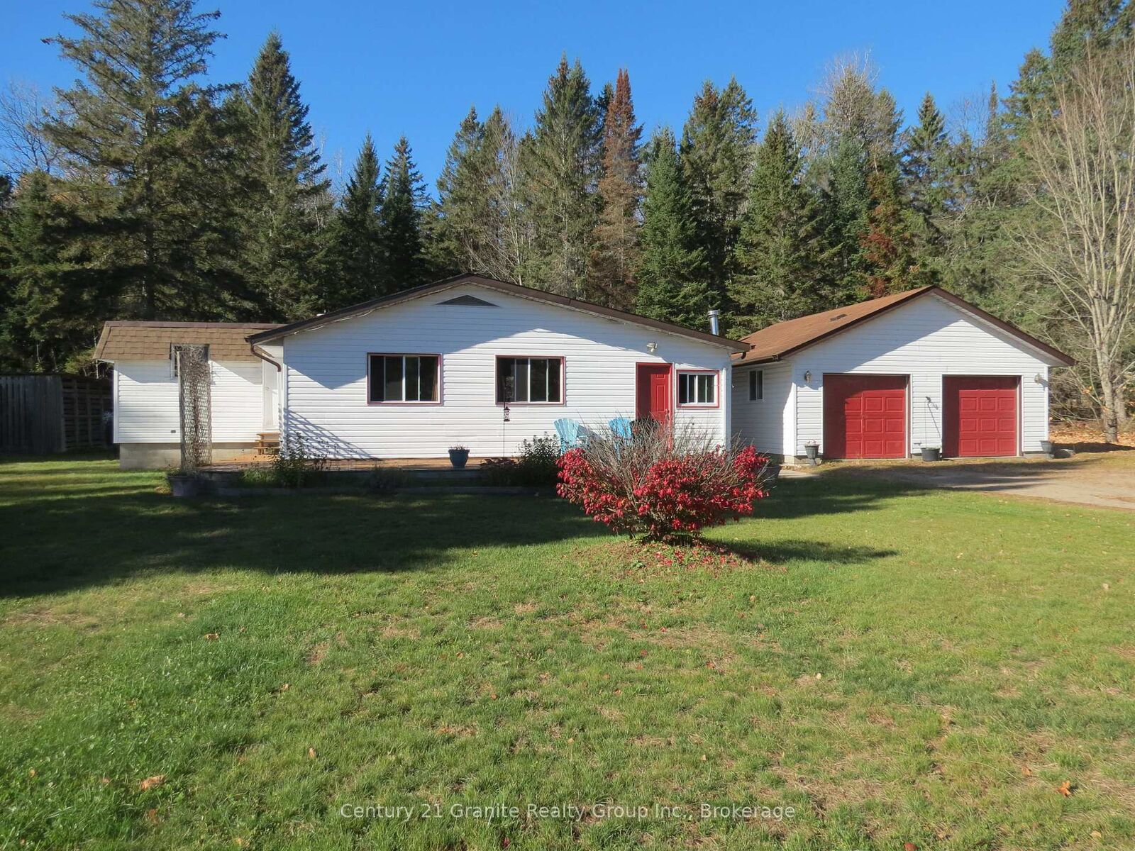 Property Photo:  1084 South Algonquin Road  ON K0L 1X0 