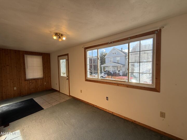 Property Photo: 2608 W Chestnut Avenue PA 16601