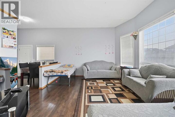 Property Photo:  36 Martin Crossing Manor Northeast  AB T3J 3R6 
