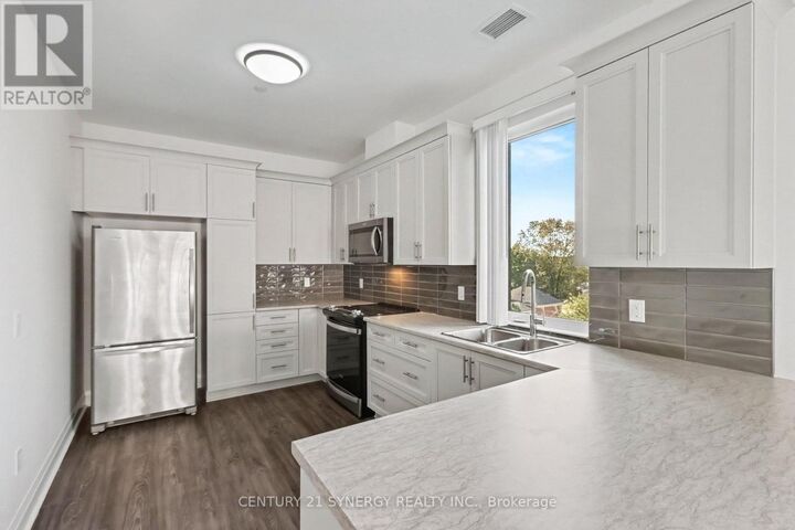 Property Photo: 40 McGill Street South 2E ON K7A 0C5