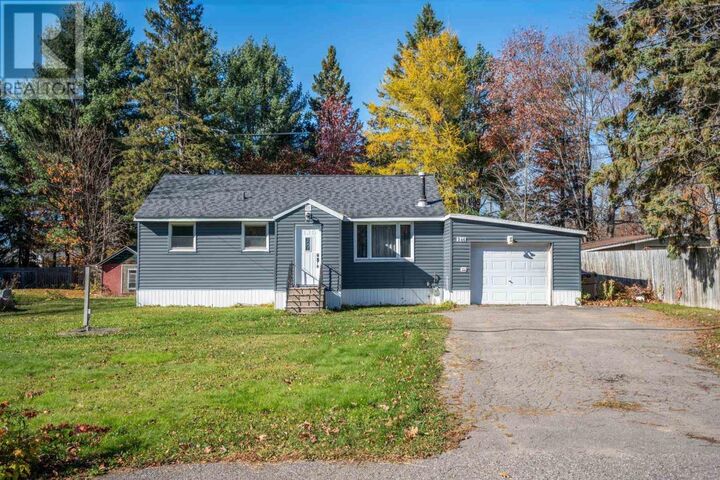 Property Photo: 246 Old Highway 17 N ON P6A 5K7
