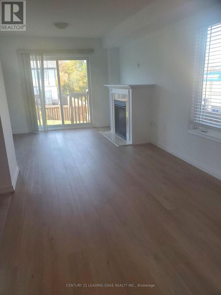 Property Photo: 21 Franks Way ON L4N 3J1