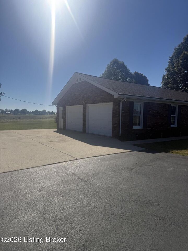 Property Photo:  1533 Bagdad Rd  KY 40065 