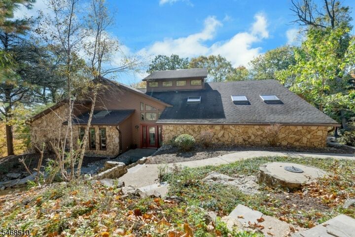 Property Photo:  34 Lord William Penn Dr  NJ 07960 