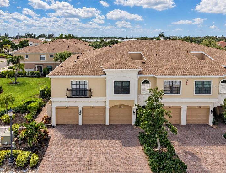 Property Photo:  7321 Skybird Road 397  FL 34209 