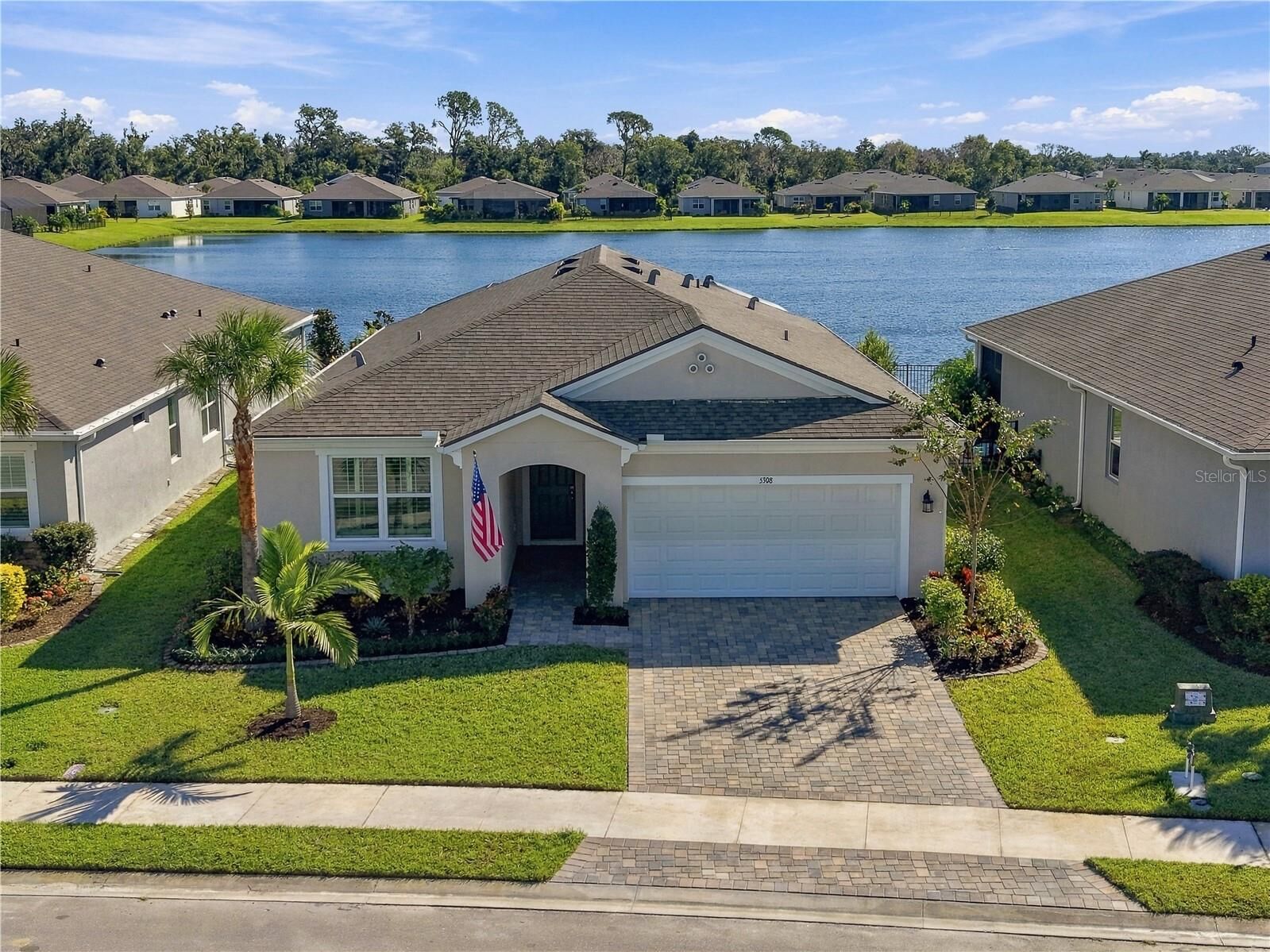 Property Photo: 5308 123rd Avenue E FL 34219