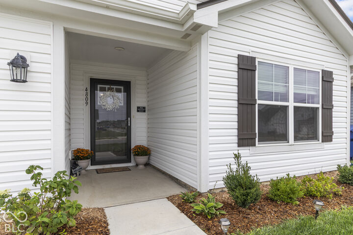 Property Photo:  4809 Amber Wood Lane  IN 46235 