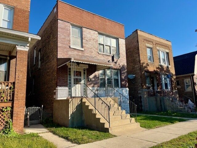Property Photo:  4920 W 24th Place  IL 60804 
