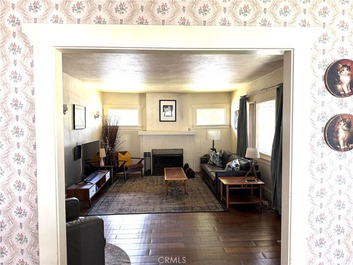 Property Photo:  108 S Oak Avenue  CA 91107 