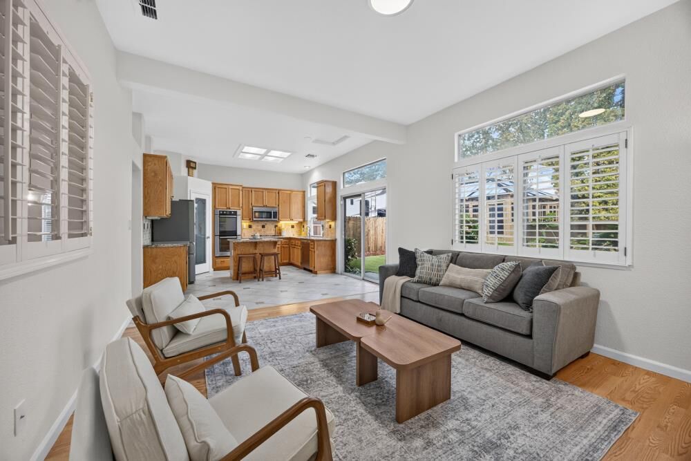 Property Photo: 421 Amhurst Circle CA 95630
