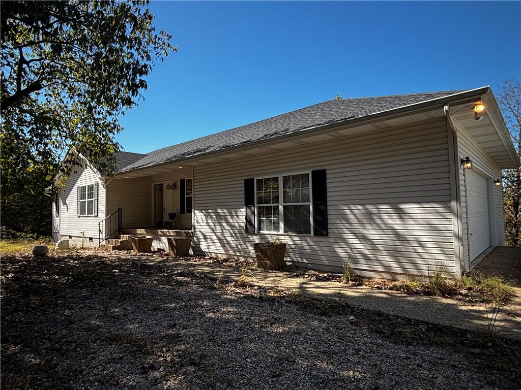 Property Photo: 111 Appaloosa Drive AR 72631