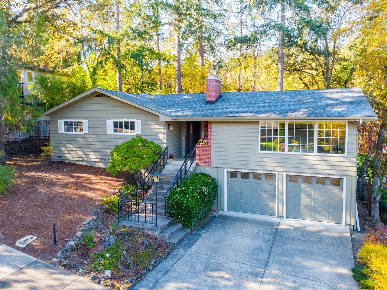 Property Photo:  3460 McMillan St  OR 97405 
