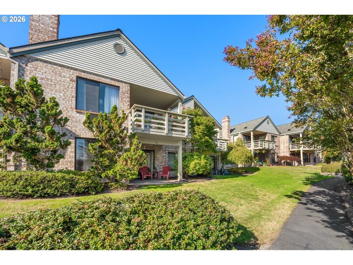 Property Photo: 16354 SW 130th Ter 72 OR 97224