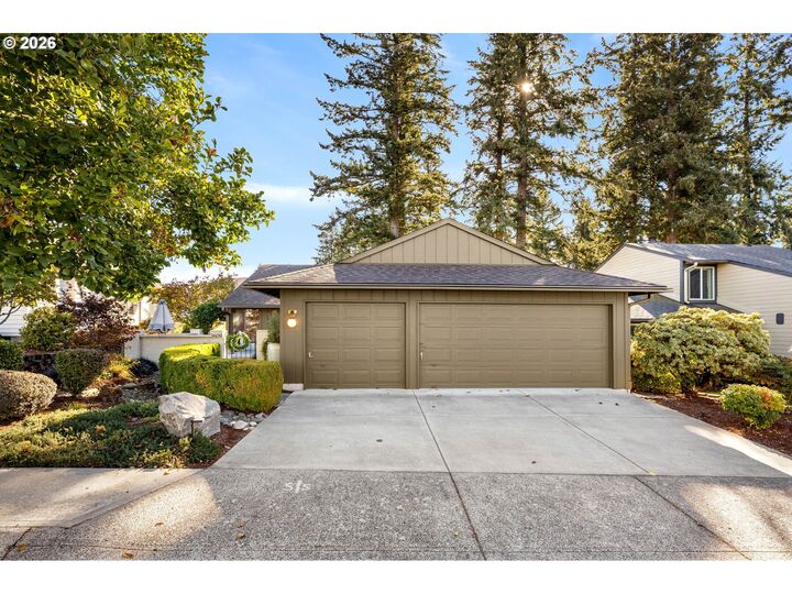 Property Photo:  2609 SE Balboa Dr  WA 98683 