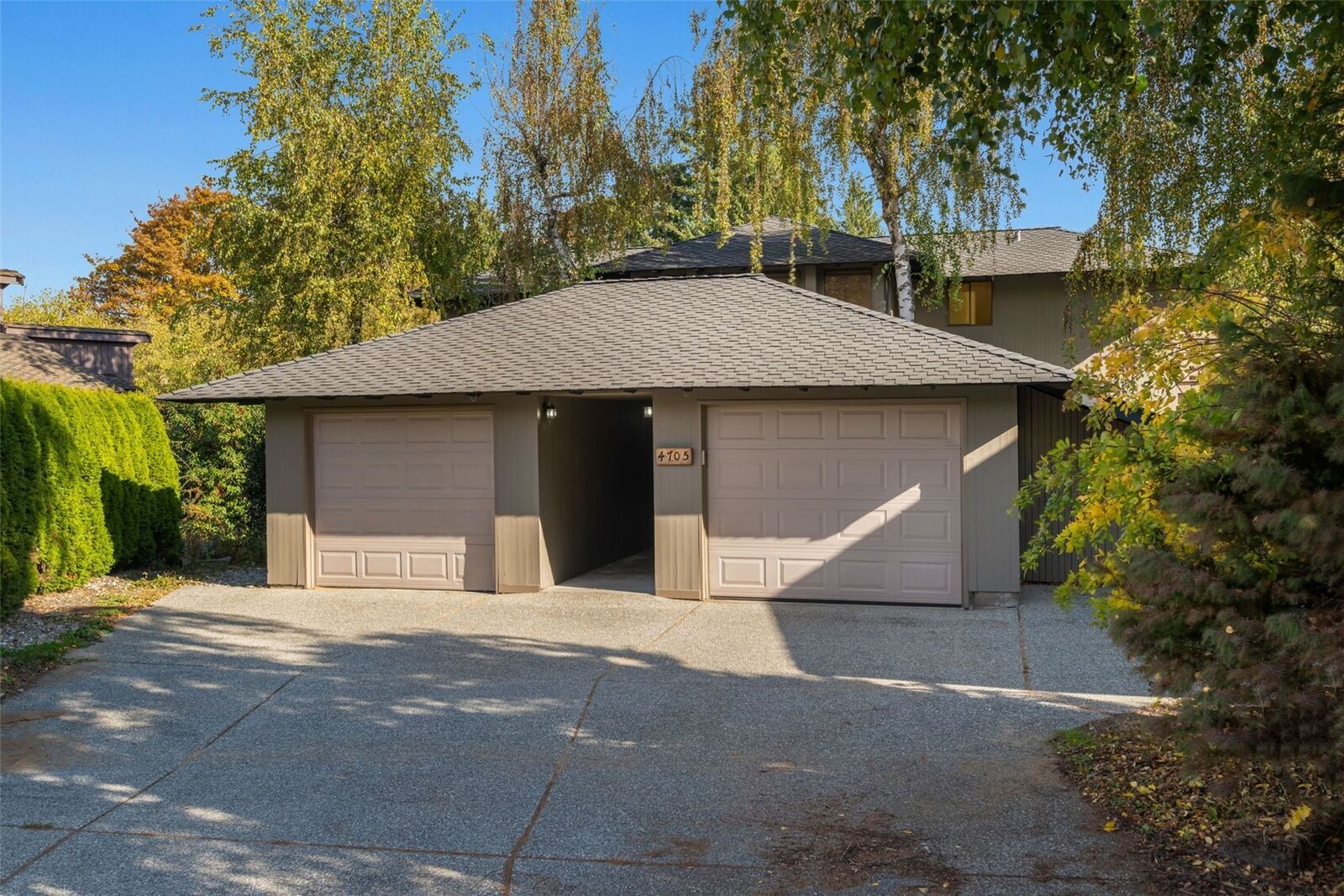 Property Photo: 4705 W Glenhaven Drive WA 98203