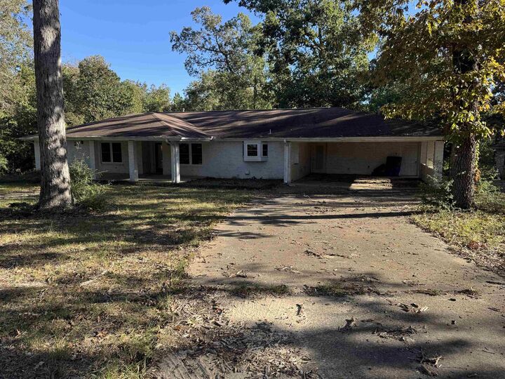 Property Photo:  700 County Road 337  TX 75951 