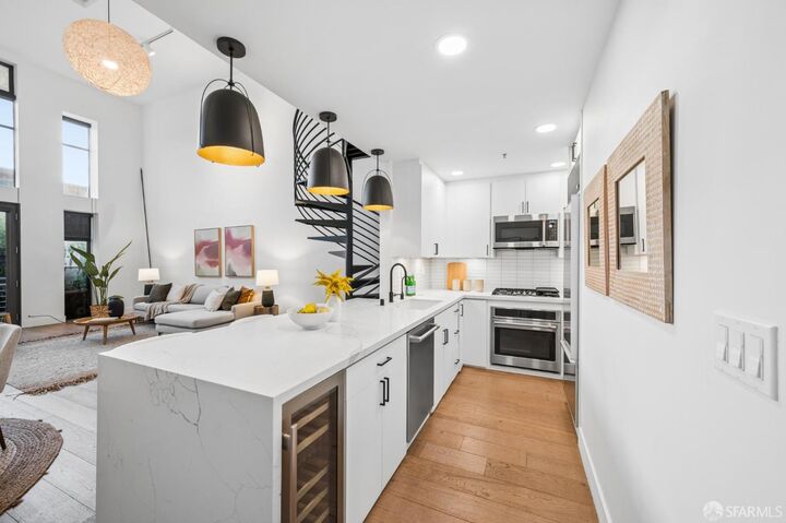 Property Photo:  125 Gilbert Street 10  CA 94103 