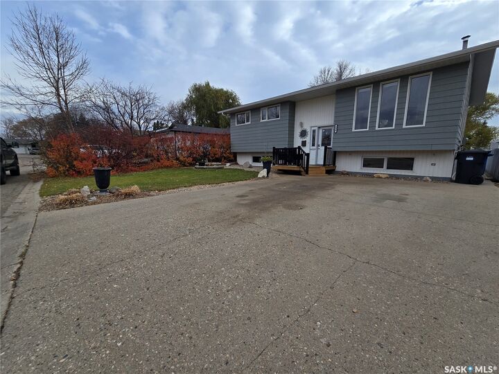 Property Photo: 236 Bean Crescent SK S4H 3G1