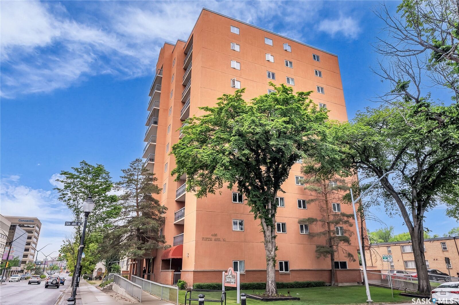 Property Photo: 405 5th Avenue N 305 SK S7K 6Z3