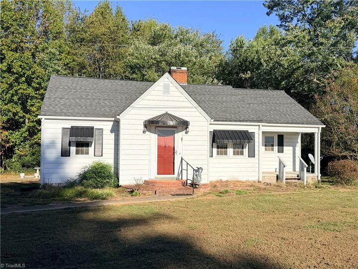Property Photo:  4904 Austin Little Mountain Road  NC 28669 