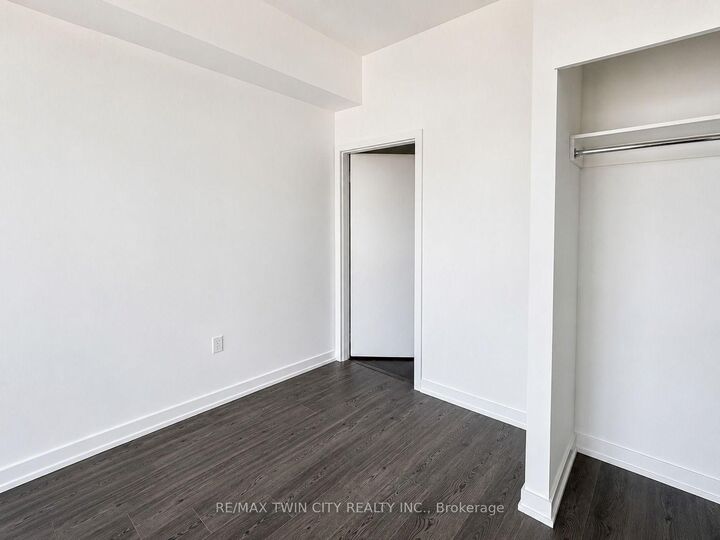 Property Photo:  30 Francis Street S 3311  ON N2G 0B5 