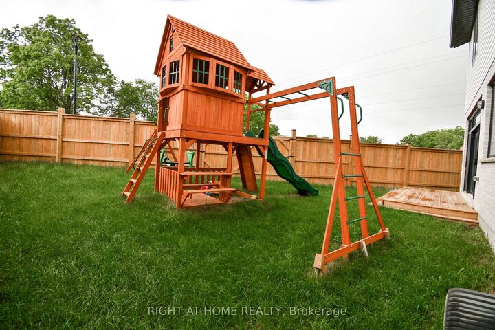 Property Photo: 2705 Oriole Drive ON N6M 0G6