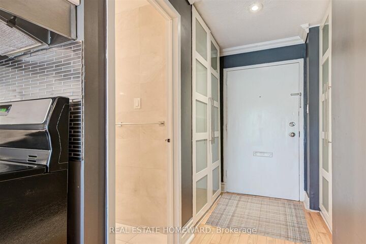 Property Photo:  123 Woodbine Avenue 322  ON M4L 3V8 