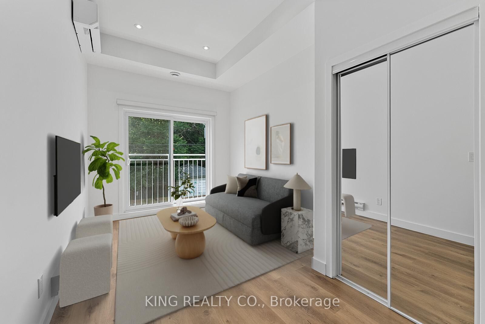 Property Photo:  2219 Dundas Street W 202  ON M6R 1X6 